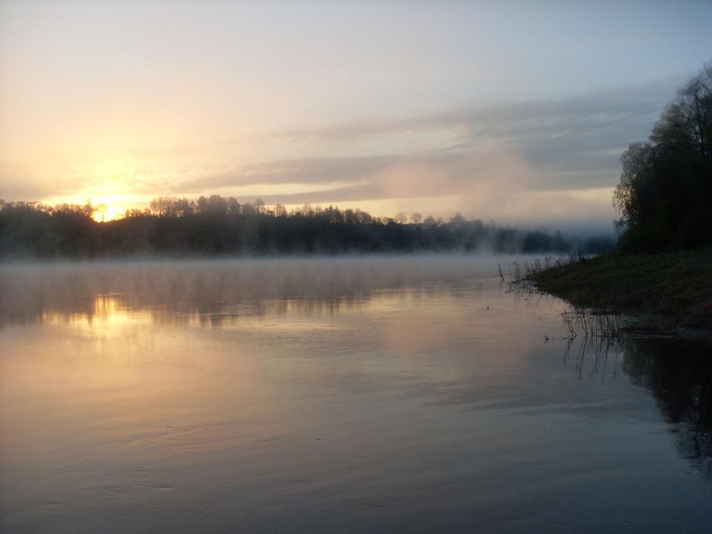 Nature Retreat "Upes Dizvietas" Krāslava Εξωτερικό φωτογραφία